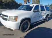 ✅ 2011 Chevrolet Suburban LT • VIN: 1GNSKJE30BR208994 • Lot: 43551916. Wystawiony na IAAI z przebiegiem 239 030 mil. Bezpłatny archiwum sprzedaży aukcyjnych z USA i szczegółowy raport historii pojazdu na DreamBid. Zdjęcie 2.