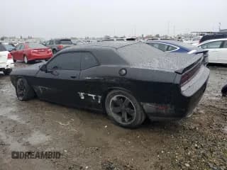 ✅ 2013 Dodge Challenger SXT • VIN: 2C3CDYAG5DH675912 • Lot: 82213544. Wystawiony na Copart z przebiegiem 76 646 mil. Bezpłatny archiwum sprzedaży aukcyjnych z USA i szczegółowy raport historii pojazdu na DreamBid. Zdjęcie 2.