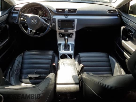 ✅ 2012 Volkswagen CC Sport • VIN: WVWMN7AN8CE544842 • Lot: 90085405. Wystawiony na Copart z przebiegiem 132 643 mil. Bezpłatny archiwum sprzedaży aukcyjnych z USA i szczegółowy raport historii pojazdu na DreamBid. Zdjęcie 8.