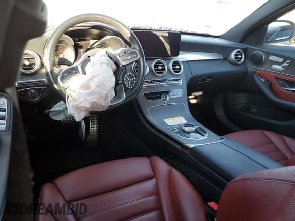 ✅ 2020 Mercedes-Benz C 300 • VIN: WDDWF8DB0LR549836 • Lot: 82660815. Wystawiony na Copart z przebiegiem 50 507 mil. Bezpłatny archiwum sprzedaży aukcyjnych z USA i szczegółowy raport historii pojazdu na DreamBid. Zdjęcie 8.