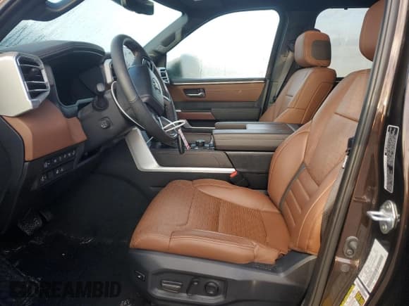 ✅ 2025 Toyota Tundra 1794 Edition • VIN: 5TFMA5DB7SX241992 • Lot: 86442884. Listed on Copart with 6,622 mi. Free auction sales archive from the USA and detailed vehicle history report at DreamBid. Image 7.