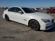 ✅ 2014 BMW 7 Series 740i • VIN: WBAYA6C54ED144402 • Lot: 63025295. Wystawiony na Copart z przebiegiem Nie podano. Bezpłatny archiwum sprzedaży aukcyjnych z USA i szczegółowy raport historii pojazdu na DreamBid. Zdjęcie 4.