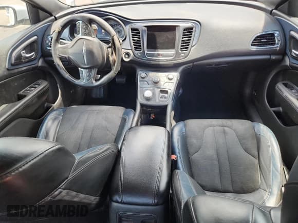 ✅ 2016 Chrysler 200 S • VIN: 1C3CCCBG5GN108826 • Lot: 62109545. Listed on Copart with 135,095 mi. Free auction sales archive from the USA and detailed vehicle history report at DreamBid. Image 8.