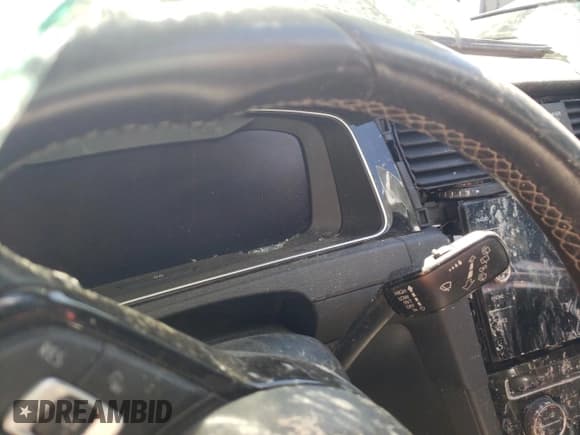 ✅ 2018 Volkswagen Golf R • VIN: WVWWF7AU2JW242368 • Lot: 36053953. Wystawiony na Copart z przebiegiem Nie podano. Bezpłatny archiwum sprzedaży aukcyjnych z USA i szczegółowy raport historii pojazdu na DreamBid. Zdjęcie 8.