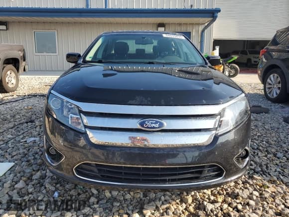 ✅ 2011 Ford Fusion SE • VIN: 3FAHP0HG6BR127425 • Lot: 64655855. Wystawiony na Copart z przebiegiem 133 351 mil. Bezpłatny archiwum sprzedaży aukcyjnych z USA i szczegółowy raport historii pojazdu na DreamBid. Zdjęcie 5.