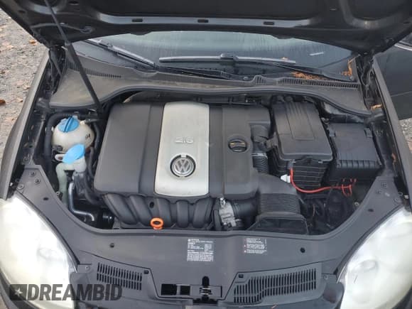 ✅ 2008 Volkswagen Rabbit • VIN: WVWCB71K28W334748 • Lot: 93347655. Listed on Copart with 129,658 mi. Free auction sales archive from the USA and detailed vehicle history report at DreamBid. Image 12.