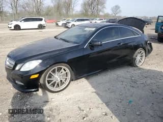 ✅ 2012 Mercedes-Benz E 550 • VIN: WDDKJ7DB5CF160022 • Лот: 53563005. Опубликован ранее на Copart с пробегом 92 928 миль. Бесплатный доступ к архиву аукционных продаж из США и подробный отчёт об истории автомобиля на DreamBid. Изображение 1.