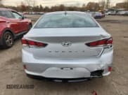 ✅ 2019 Hyundai Sonata SEL • VIN: 5NPE34AF2KH820870 • Lot: 90813495. Listed on Copart with 16,796 mi. Free auction sales archive from the USA and detailed vehicle history report at DreamBid. Image 6.