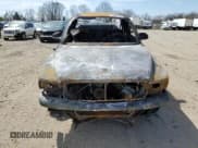 ✅ 2000 Dodge Dakota SLT • VIN: 1B7GG22X5YS551203 • Lot: 54074325. Wystawiony na Copart z przebiegiem Nie podano. Bezpłatny archiwum sprzedaży aukcyjnych z USA i szczegółowy raport historii pojazdu na DreamBid. Zdjęcie 5.