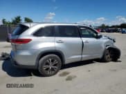✅ 2018 Toyota Highlander LE • VIN: 5TDZZRFH9JS238765 • Лот: 86606025. Опубликован ранее на Copart с пробегом 193 857 миль. Бесплатный доступ к архиву аукционных продаж из США и подробный отчёт об истории автомобиля на DreamBid. Изображение 3.