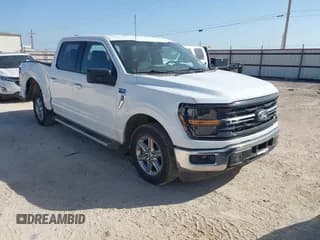 ✅ 2025 Ford F-150 XLT • VIN: 1FTEW3K89SKD69052 • Lot: 42836135. Wystawiony na IAAI z przebiegiem 9 247 mil. Bezpłatny archiwum sprzedaży aukcyjnych z USA i szczegółowy raport historii pojazdu na DreamBid. Zdjęcie 1.