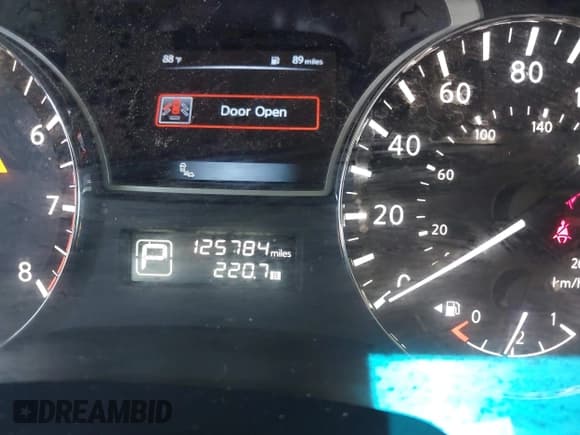 ✅ 2015 Nissan Pathfinder SV • VIN: 5N1AR2MN8FC632923 • Lot: 42545839. Listed on IAAI with 125,784 mi. Free auction sales archive from the USA and detailed vehicle history report at DreamBid. Image 16.