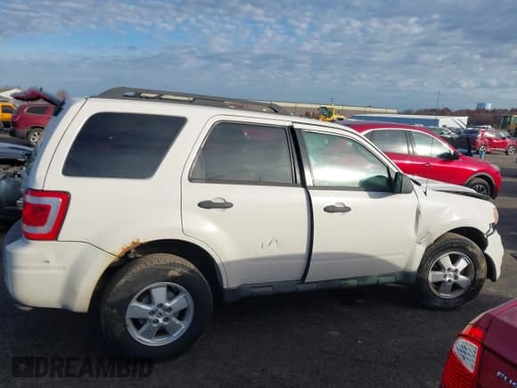 ✅ 2010 Ford Escape XLT • VIN: 1FMCU9D76AKB78963 • Лот: 43682994. Опубликован ранее на IAAI с пробегом 149 117 миль. Бесплатный доступ к архиву аукционных продаж из США и подробный отчёт об истории автомобиля на DreamBid. Изображение 13.