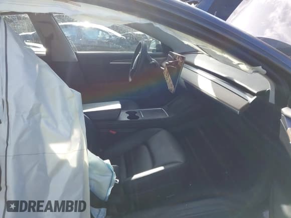 ✅ 2023 Tesla Model 3 • VIN: 5YJ3E1EA8PF588845 • Lot: 43673245. Wystawiony na IAAI z przebiegiem 27 439 mil. Bezpłatny archiwum sprzedaży aukcyjnych z USA i szczegółowy raport historii pojazdu na DreamBid. Zdjęcie 5.