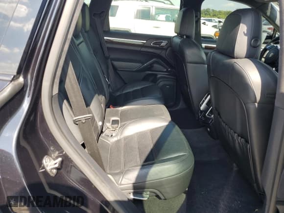 ✅ 2014 Porsche Cayenne Turbo • VIN: WP1AC2A2XELA85702 • Lot: 72328394. Listed on Copart with 100,142 mi. Free auction sales archive from the USA and detailed vehicle history report at DreamBid. Image 11.