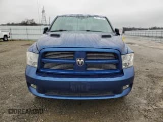 ✅ 2009 Dodge 1500 SLT • VIN: 1D3HV13T89S777843 • Lot: 85314134. Wystawiony na Copart z przebiegiem 153 105 mil. Bezpłatny archiwum sprzedaży aukcyjnych z USA i szczegółowy raport historii pojazdu na DreamBid. Zdjęcie 5.