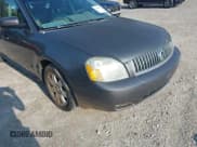 ✅ 2006 Mercury Montego • VIN: 1MEHM40156G613446 • Lot: 42986992. Wystawiony na IAAI z przebiegiem 242 888 mil. Bezpłatny archiwum sprzedaży aukcyjnych z USA i szczegółowy raport historii pojazdu na DreamBid. Zdjęcie 17.