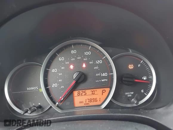 ✅ 2014 Toyota Yaris L • VIN: JTDKTUD37ED577796 • Лот: 43297587. Опубликован ранее на IAAI с пробегом 178 961 миль. Бесплатный доступ к архиву аукционных продаж из США и подробный отчёт об истории автомобиля на DreamBid. Изображение 7.