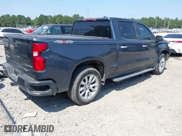 ✅ 2022 Chevrolet Silverado 1500 Custom • VIN: 1GCPYBEKXNZ210153 • Lot: 43235538. Wystawiony na IAAI z przebiegiem 75 000 mil. Bezpłatny archiwum sprzedaży aukcyjnych z USA i szczegółowy raport historii pojazdu na DreamBid. Zdjęcie 4.
