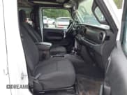 ✅ 2022 Jeep Wrangler Unlimited Sport S • VIN: 1C4HJXDG5NW156250 • Lot: 42601680. Wystawiony na IAAI z przebiegiem 56 083 mil. Bezpłatny archiwum sprzedaży aukcyjnych z USA i szczegółowy raport historii pojazdu na DreamBid. Zdjęcie 5.