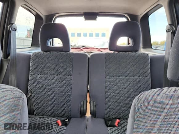 ✅ 1998 Toyota RAV4 • VIN: JT3HP10V8W0171706 • Lot: 89734265. Wystawiony na Copart z przebiegiem 232 419 mil. Bezpłatny archiwum sprzedaży aukcyjnych z USA i szczegółowy raport historii pojazdu na DreamBid. Zdjęcie 10.