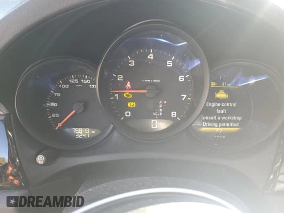 ✅ 2018 Porsche Macan • VIN: WP1AA2A57JLB11036 • Lot: 85388735. Listed on Copart with 75,813 mi. Free auction sales archive from the USA and detailed vehicle history report at DreamBid. Image 9.