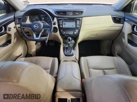 ✅ 2017 Nissan Rogue SL • VIN: JN8AT2MV4HW269872 • Lot: 91907225. Wystawiony na Copart z przebiegiem 80 289 mil. Bezpłatny archiwum sprzedaży aukcyjnych z USA i szczegółowy raport historii pojazdu na DreamBid. Zdjęcie 8.