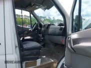 ✅ 2007 Freightliner Sprinter • VIN: WDRPE745375184295 • Lot: 42655306. Wystawiony na IAAI z przebiegiem 391 343 mil. Bezpłatny archiwum sprzedaży aukcyjnych z USA i szczegółowy raport historii pojazdu na DreamBid. Zdjęcie 5.