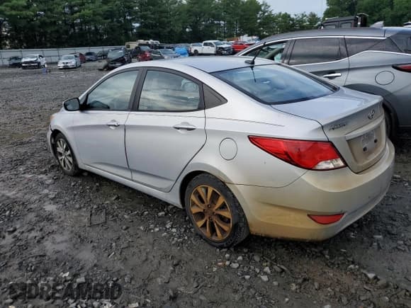 ✅ 2016 Hyundai Accent SE • VIN: KMHCU4AE5GU045386 • Lot: 62430414. Wystawiony na Copart z przebiegiem 123 852 mil. Bezpłatny archiwum sprzedaży aukcyjnych z USA i szczegółowy raport historii pojazdu na DreamBid. Zdjęcie 2.