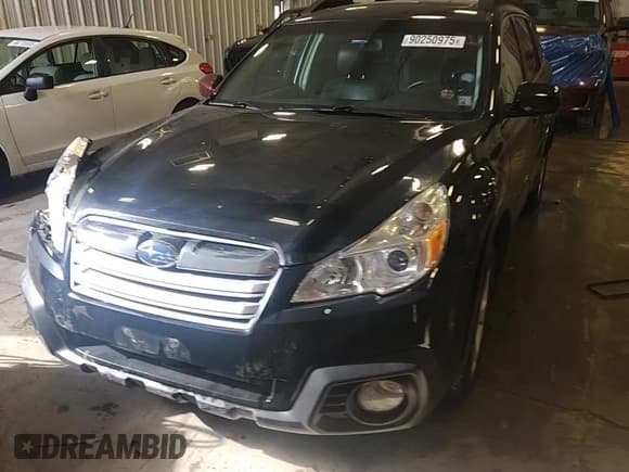 ✅ 2014 Subaru Outback Premium • VIN: 4S4BRCDC7E3247442 • Lot: 90250975. Wystawiony na Copart z przebiegiem 178 279 mil. Bezpłatny archiwum sprzedaży aukcyjnych z USA i szczegółowy raport historii pojazdu na DreamBid. Zdjęcie 13.