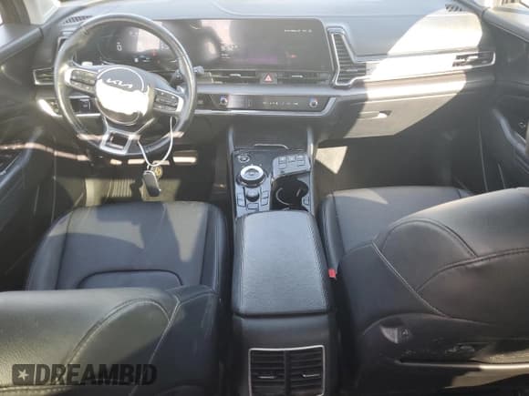 ✅ 2023 Kia Sportage EX • VIN: KNDPVCAG5P7016175 • Lot: 81267835. Listed on Copart with 88,231 mi. Free auction sales archive from the USA and detailed vehicle history report at DreamBid. Image 8.