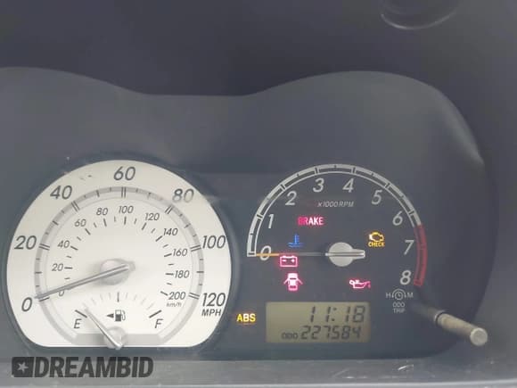 ✅ 2005 Scion xA • VIN: JTKKT624350116196 • Lot: 43684667. Wystawiony na IAAI z przebiegiem 227 584 mil. Bezpłatny archiwum sprzedaży aukcyjnych z USA i szczegółowy raport historii pojazdu na DreamBid. Zdjęcie 7.