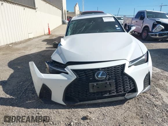 ✅ 2022 Lexus IS 350 F Sport • VIN: JTHGZ1B23N5057794 • Lot: 43565055. Listed on IAAI with 48,024 mi. Free auction sales archive from the USA and detailed vehicle history report at DreamBid. Image 13.