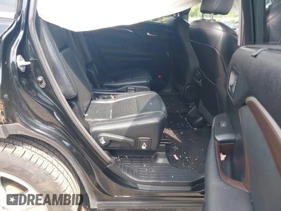 ✅ 2015 Toyota Highlander Limited • VIN: 5TDDKRFH3FS081529 • Lot: 42355446. Wystawiony na IAAI z przebiegiem 114 890 mil. Bezpłatny archiwum sprzedaży aukcyjnych z USA i szczegółowy raport historii pojazdu na DreamBid. Zdjęcie 8.