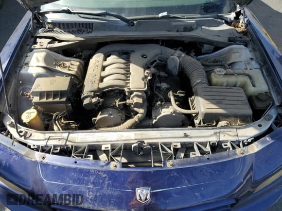 ✅ 2007 Dodge Charger • VIN: 2B3KA43G57H607878 • Лот: 92652185. Опубликован ранее на Copart с пробегом 224 859 миль. Бесплатный доступ к архиву аукционных продаж из США и подробный отчёт об истории автомобиля на DreamBid. Изображение 11.