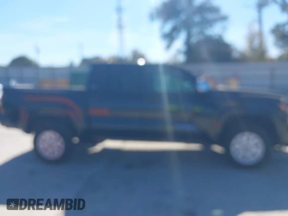 ✅ 2025 Toyota Tacoma SR5 • VIN: 3TMKB5FN4SM042433 • Lot: 43481344. Listed on IAAI with 2,726 mi. Free auction sales archive from the USA and detailed vehicle history report at DreamBid. Image 14.
