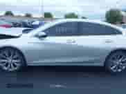 2016 Chevrolet Malibu Premier z VIN 1G1ZH5SX8GF227377, wystawiony jako IAAI lot #43244784 z przebiegiem 134 410 mil mil oraz . Historia ofert i sprzedaży dostępna na DreamBid. Obrazek 14.