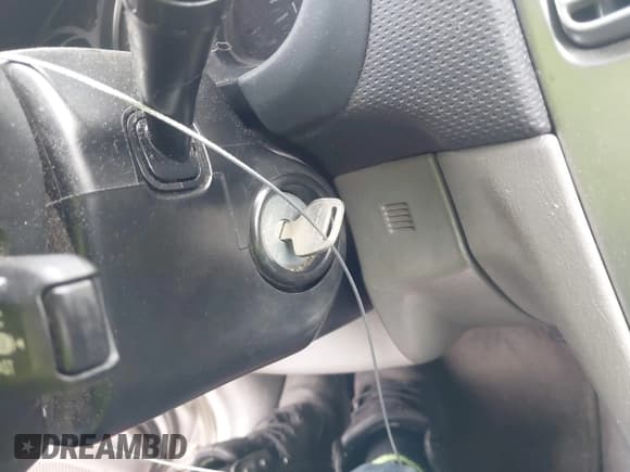 ✅ 2005 Subaru Forester X • VIN: JF1SG63645G726665 • Лот: 43892252. Опубликован ранее на IAAI с пробегом 208 724 миль. Бесплатный доступ к архиву аукционных продаж из США и подробный отчёт об истории автомобиля на DreamBid. Изображение 11.