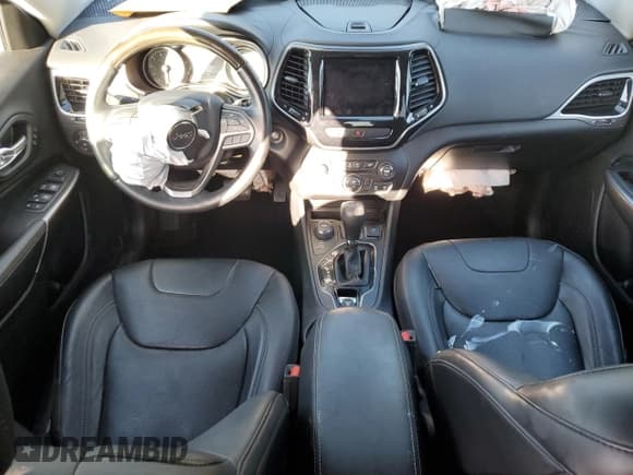 ✅ 2019 Jeep Cherokee Overland • VIN: 1C4PJMJX4KD429653 • Lot: 85742085. Listed on Copart with 41,183 mi. Free auction sales archive from the USA and detailed vehicle history report at DreamBid. Image 8.