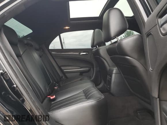 ✅ 2017 Chrysler 300 S Alloy Edition • VIN: 2C3CCABGXHH631466 • Lot: 66700495. Listed on Copart with 112,263 mi. Free auction sales archive from the USA and detailed vehicle history report at DreamBid. Image 10.