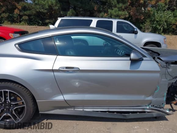✅ 2023 Ford Mustang EcoBoost • VIN: 1FA6P8THXP5102382 • Lot: 43256248. Listed on IAAI with 45,370 mi. Free auction sales archive from the USA and detailed vehicle history report at DreamBid. Image 14.