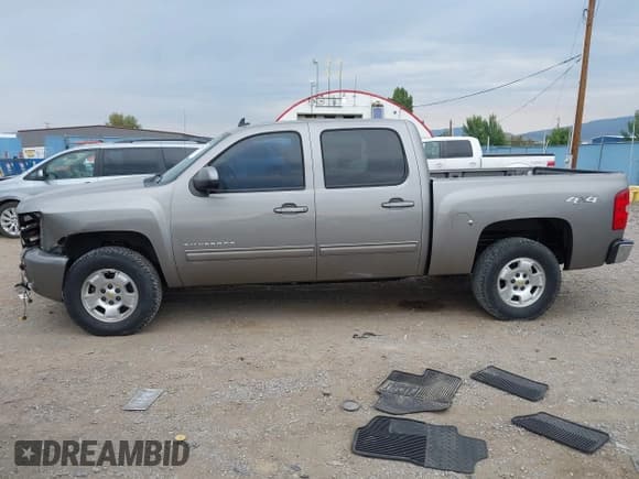 ✅ 2013 Chevrolet Silverado 1500 LTZ • VIN: 3GCUKTE23DG121954 • Lot: 43072374. Wystawiony na IAAI z przebiegiem 100 686 mil. Bezpłatny archiwum sprzedaży aukcyjnych z USA i szczegółowy raport historii pojazdu na DreamBid. Zdjęcie 14.