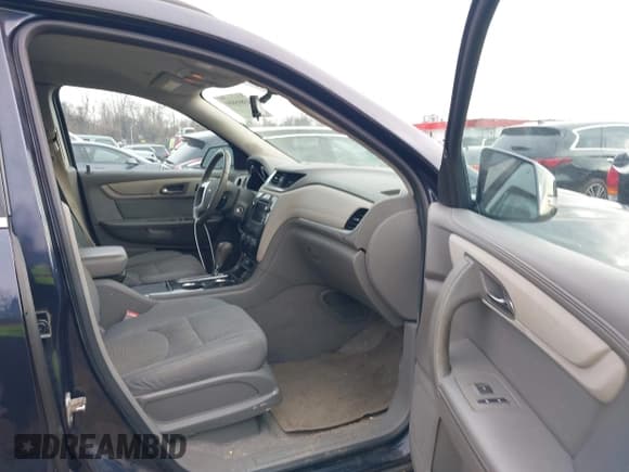 ✅ 2016 Chevrolet Traverse LT • VIN: 1GNKVGKD8GJ139873 • Lot: 43895880. Listed on IAAI with 134,297 mi. Free auction sales archive from the USA and detailed vehicle history report at DreamBid. Image 5.