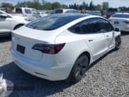 ✅ 2022 Tesla Model 3 Long Range • VIN: 5YJ3E1EB6NF110719 • Lot: 42172421. Wystawiony na IAAI z przebiegiem 44 772 mil. Bezpłatny archiwum sprzedaży aukcyjnych z USA i szczegółowy raport historii pojazdu na DreamBid. Zdjęcie 4.