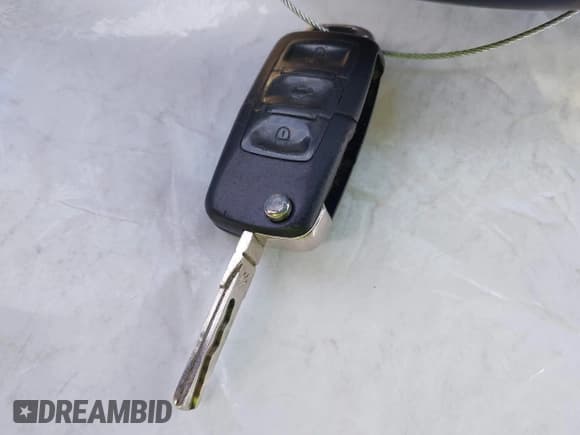 ✅ 2005 Volkswagen Jetta 2.5L • VIN: 3VWDF71KX5M617755 • Lot: 42805946. Listed on IAAI with 166,481 mi. Free auction sales archive from the USA and detailed vehicle history report at DreamBid. Image 11.