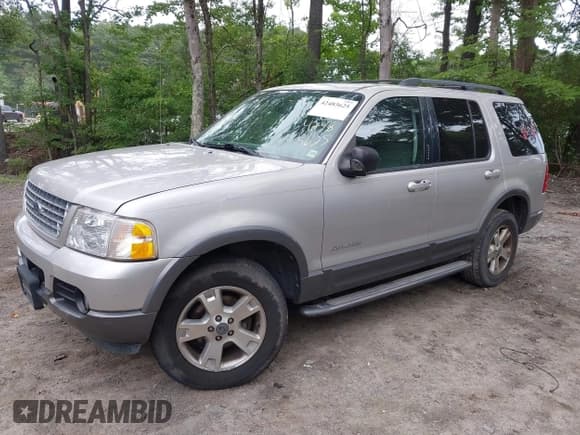 ✅ 2004 Ford Explorer XLT • VIN: 1FMDU63W74ZB02658 • Lot: 42483625. Wystawiony na IAAI z przebiegiem 175 122 mil. Bezpłatny archiwum sprzedaży aukcyjnych z USA i szczegółowy raport historii pojazdu na DreamBid. Zdjęcie 2.