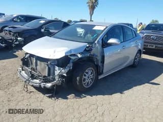 ✅ 2020 Toyota Prius LE • VIN: JTDKARFP8L3158717 • Лот: 43454678. Опубликован ранее на IAAI с пробегом 51 027 миль. Бесплатный доступ к архиву аукционных продаж из США и подробный отчёт об истории автомобиля на DreamBid. Изображение 2.