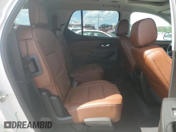 ✅ 2018 Chevrolet Traverse High Country • VIN: 1GNEVKKWXJJ105278 • Lot: 62791464. Wystawiony na Copart z przebiegiem 67 487 mil. Bezpłatny archiwum sprzedaży aukcyjnych z USA i szczegółowy raport historii pojazdu na DreamBid. Zdjęcie 11.