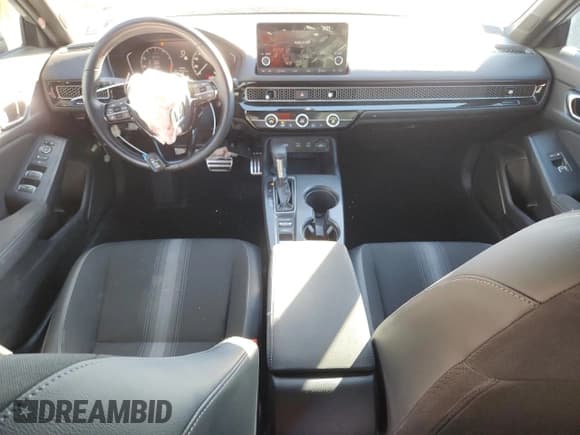 ✅ 2025 Honda Civic Sport • VIN: 2HGFE2F53SH533826 • Lot: 90345825. Wystawiony na Copart z przebiegiem 15 055 mil. Bezpłatny archiwum sprzedaży aukcyjnych z USA i szczegółowy raport historii pojazdu na DreamBid. Zdjęcie 8.