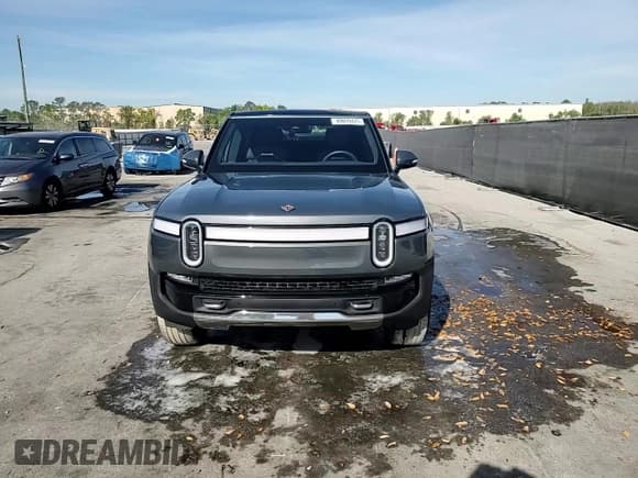 ✅ 2023 Rivian R1S Adventure • VIN: 7PDSGABA0PN009951 • Lot: 49899425. Wystawiony na Copart z przebiegiem 30 039 mil. Bezpłatny archiwum sprzedaży aukcyjnych z USA i szczegółowy raport historii pojazdu na DreamBid. Zdjęcie 15.